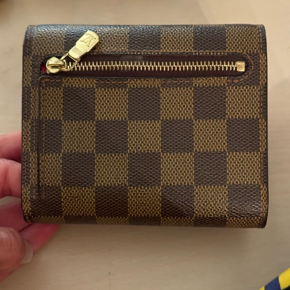 LOUIS VUITTON 
Damier Ebene Koala Compact Wallet - Picture 8 of 14